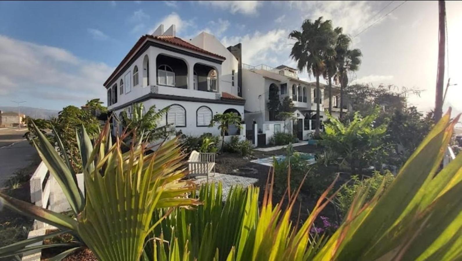 Deluxe B&B "Casa Alegria", Tarrafal Tarrafal  Bagian luar foto